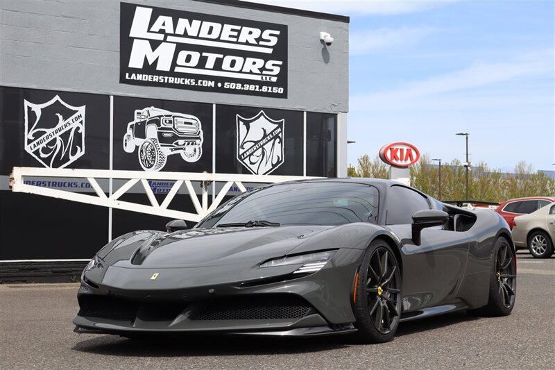 2021 Ferrari SF90 Stradale  AWD  TWIN TURBO 3.9L V-8 ENGINE , 986 HP