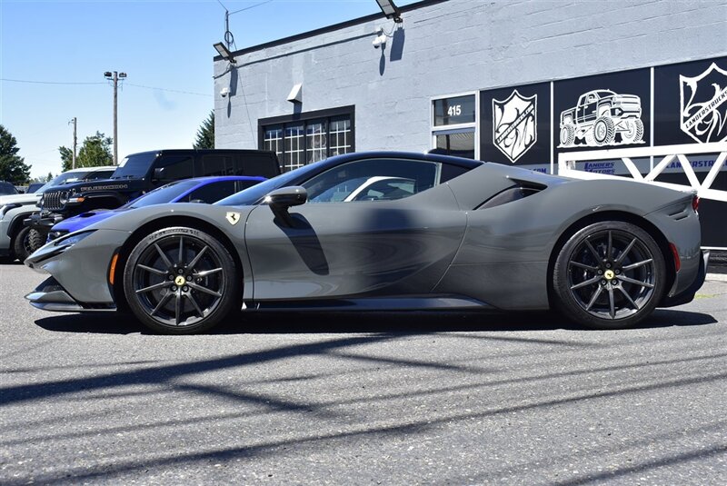 2021 Ferrari SF90 Stradale  AWD  TWIN TURBO 3.9L V-8 ENGINE , 986 HP