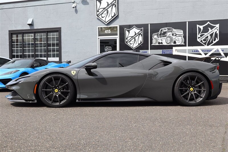 2021 Ferrari SF90 Stradale  AWD  TWIN TURBO 3.9L V-8 ENGINE , 986 HP