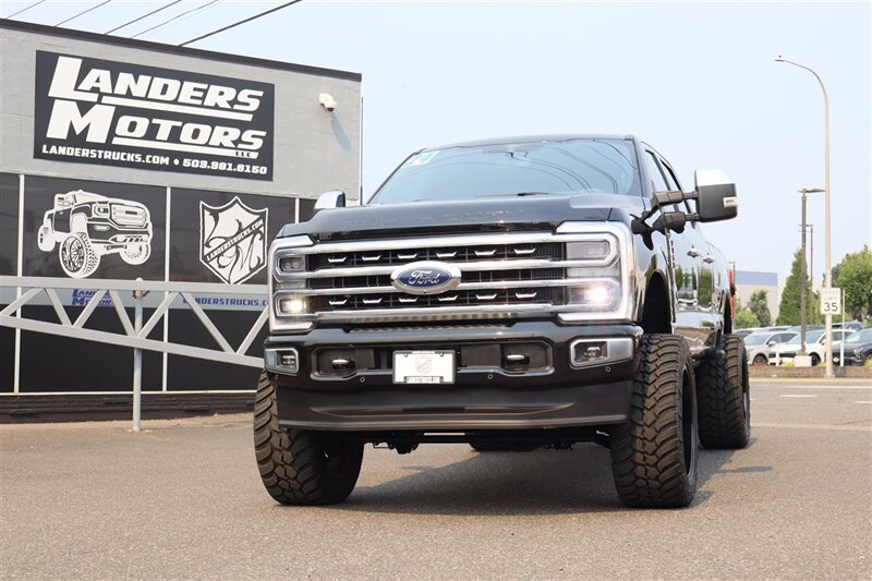 2024 Ford F-350 Platinum  LIFTED DIESEL TRUCK 4X4 LOADED - Photo 1 - Gresham, OR 97030