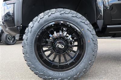2024 GMC Sierra 3500 Denali Ultimate LIFTED DIESEL TRUCK 4X4 LOADED - Photo 11 - Gresham, OR 97030