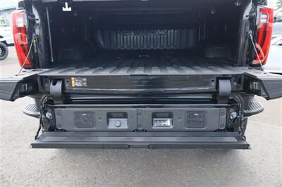 2024 GMC Sierra 3500 Denali Ultimate LIFTED DIESEL TRUCK 4X4 LOADED - Photo 17 - Gresham, OR 97030