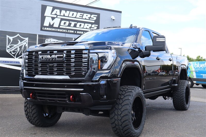 2024 GMC Sierra 3500 Denali Ultimate  LIFTED DIESEL TRUCK 4X4 LOADED - Photo 1 - Gresham, OR 97030