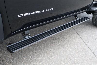 2024 GMC Sierra 3500 Denali LIFTED DIESEL TRUCK 4X4 LOADED - Photo 11 - Gresham, OR 97030