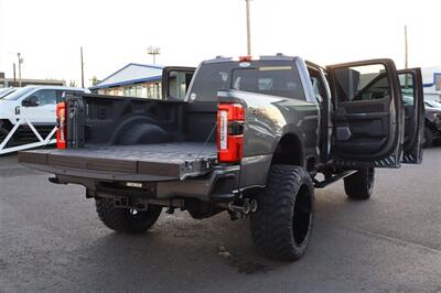 2024 Ford F-350 Platinum LIFTED DIESEL HI OUT PUT TRUCK 4X4 LOADED - Photo 35 - Gresham, OR 97030