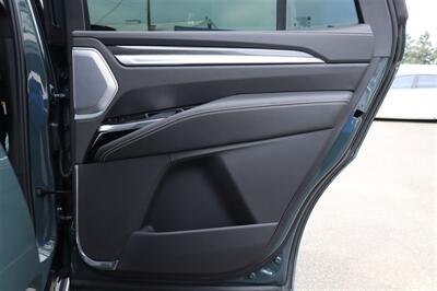 2026 Cadillac Escalade-V V-SERIES 6.2L SUPER  6.2L SUPER CHARGED 26 " RIMS SUPER CRUISE LOADED - Photo 30 - Gresham, OR 97030