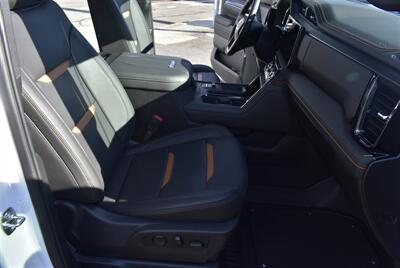2025 GMC Sierra 3500 AT4 CREW CAB LONG BE  6.6L DURAMAX ALLISON 10-SPEED LIFTED LOADED - Photo 18 - Gresham, OR 97030
