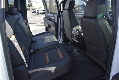 2025 GMC Sierra 3500 AT4 CREW CAB LONG BE  6.6L DURAMAX ALLISON 10-SPEED LIFTED LOADED - Photo 17 - Gresham, OR 97030
