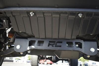 2025 GMC Sierra 3500 AT4 CREW CAB LONG BE  6.6L DURAMAX ALLISON 10-SPEED LIFTED LOADED - Photo 9 - Gresham, OR 97030