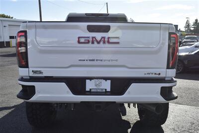 2025 GMC Sierra 3500 AT4 CREW CAB LONG BE  6.6L DURAMAX ALLISON 10-SPEED LIFTED LOADED - Photo 4 - Gresham, OR 97030
