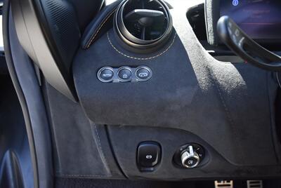 2021 McLaren 720S Spider Performance  4.0L V8 TWIN TURBO  MSO BLACK PACK PERFORMANCE PLUSE - Photo 15 - Gresham, OR 97030