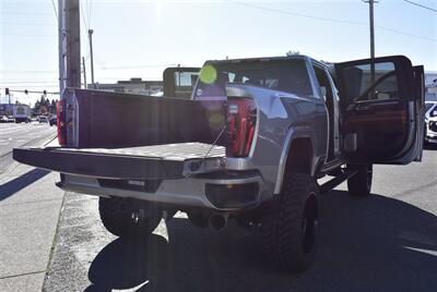 2024 GMC Sierra 3500 Denali Ultimate  LIFTED DIESEL TRUCK 4X4 LOADED - Photo 32 - Gresham, OR 97030