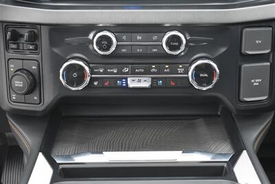 2024 Ford F-350 Platinum  LIFTED LONG BED DIESEL 4X4 LOADED - Photo 22 - Gresham, OR 97030