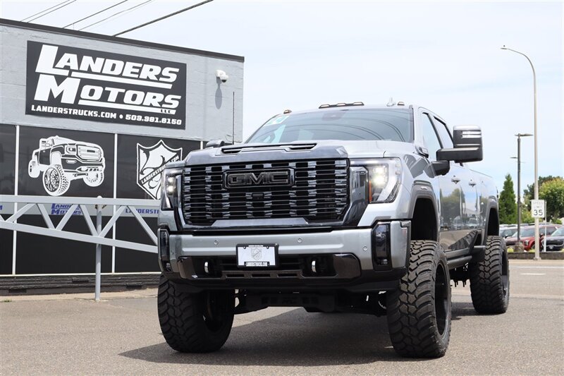 2024 GMC Sierra 2500 Denali Ultimate  LIFTED DIESEL TRUCK 4X4 22 " RIMS 37 " TIRES LOADED - Photo 1 - Gresham, OR 97030