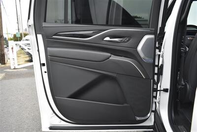 2023 Cadillac Escalade-V ESV  ESV AWD 6.2L SUPER CHARGED LOADED - Photo 24 - Gresham, OR 97030