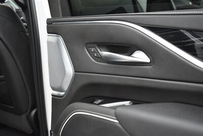 2023 Cadillac Escalade-V ESV  ESV AWD 6.2L SUPER CHARGED LOADED - Photo 33 - Gresham, OR 97030