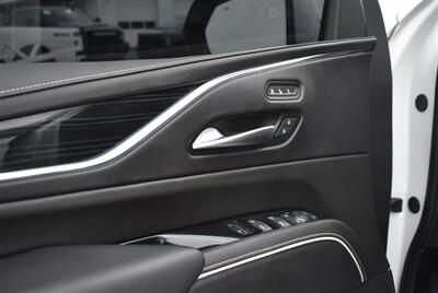 2023 Cadillac Escalade-V ESV  ESV AWD 6.2L SUPER CHARGED LOADED - Photo 14 - Gresham, OR 97030