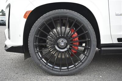 2023 Cadillac Escalade-V ESV  ESV AWD 6.2L SUPER CHARGED LOADED - Photo 11 - Gresham, OR 97030