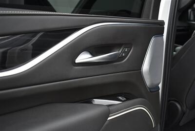 2023 Cadillac Escalade-V ESV  ESV AWD 6.2L SUPER CHARGED LOADED - Photo 25 - Gresham, OR 97030