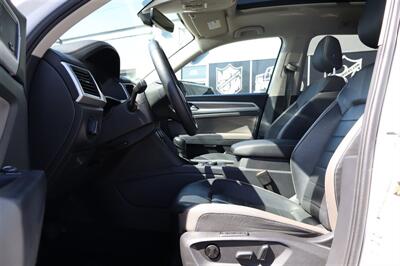 2021 Volkswagen Atlas SEL Premium 4Motion  GAS SAVER 6 PASSANGER - Photo 14 - Gresham, OR 97030