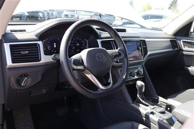 2021 Volkswagen Atlas SEL Premium 4Motion  GAS SAVER 6 PASSANGER - Photo 16 - Gresham, OR 97030