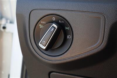 2021 Volkswagen Atlas SEL Premium 4Motion  GAS SAVER 6 PASSANGER - Photo 19 - Gresham, OR 97030