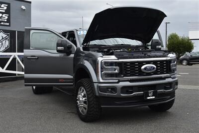 2025 Ford F-450 Super Duty PLATINUM  LIFTED HI OUT PUT DIESEL LOADED - Photo 41 - Gresham, OR 97030