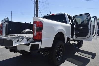 2024 Ford F-350 Platinum  LIFTED DIESEL TRUCK 4X4 LOADED - Photo 38 - Gresham, OR 97030