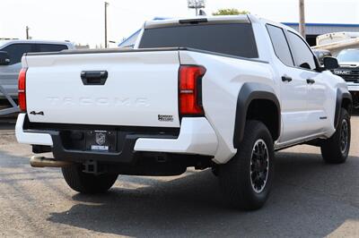 2024 Toyota Tacoma TRD Off-Road  4x4 tacoma trd off road - Photo 5 - Gresham, OR 97030
