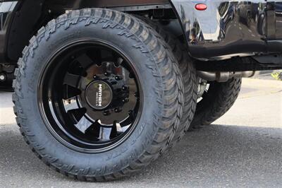 2026 Ford F-450 Super Duty PLATINUM HO OUTPUT  LVLED ON 22' AND 37S 6.7L HO POWERSTROKE LOADED - Photo 37 - Gresham, OR 97030