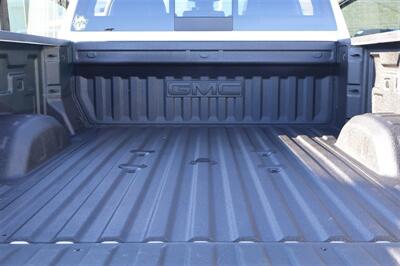 2025 GMC Sierra 3500 Denali  LIFTED DIESEL TRUCK 4X4 LOADED - Photo 35 - Gresham, OR 97030
