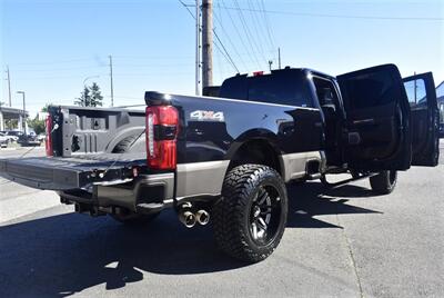 2023 Ford F-350 King Ranch  LIFTED DIESEL HI OUTPUT TRUCK 4X4 LOADED - Photo 35 - Gresham, OR 97030