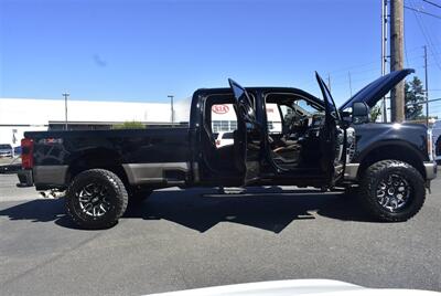 2023 Ford F-350 King Ranch  LIFTED DIESEL HI OUTPUT TRUCK 4X4 LOADED - Photo 36 - Gresham, OR 97030