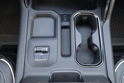 2024 GMC Sierra 2500 AT4X  LVLED  DIESEL TRUCK 4X4 LOADED - Photo 21 - Gresham, OR 97030