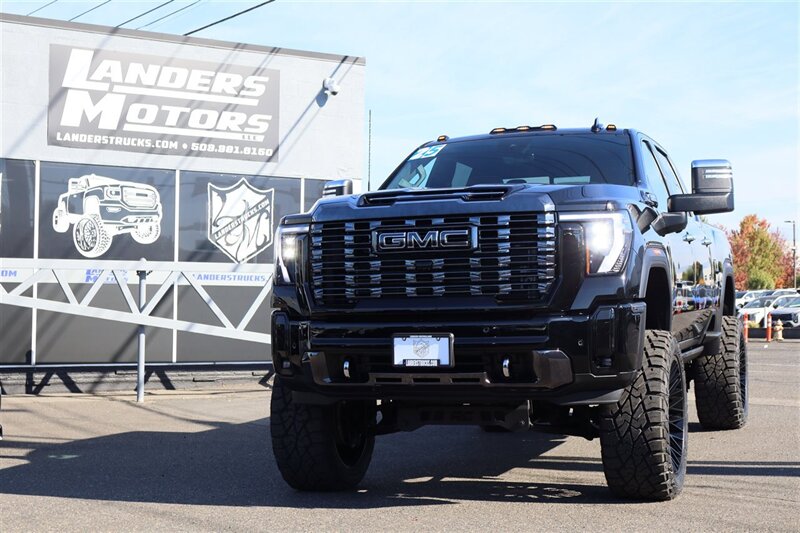 2025 GMC Sierra 3500 Denali Ultimate  LIFTED DIESEL TRUCK 4X4 LOADED - Photo 1 - Gresham, OR 97030