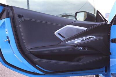 2022 Chevrolet Corvette STINGRAY  CONVERTIBLE  Z51 PERFORMANCE RAPID BLUE LOADED - Photo 11 - Gresham, OR 97030