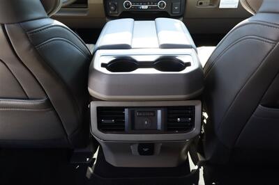 2025 Ford F-350 PLATINUM PLUS LIFTED DIESEL TRUCK 4X4 LOADED - Photo 30 - Gresham, OR 97030