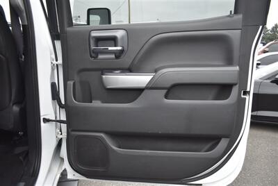 2015 Chevrolet Silverado 2500 LTZ  LVLED DIESEL WITH GOODIES  TRUCK 4X4 LOADED - Photo 27 - Gresham, OR 97030