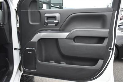 2015 Chevrolet Silverado 2500 LTZ  LVLED DIESEL WITH GOODIES  TRUCK 4X4 LOADED - Photo 28 - Gresham, OR 97030