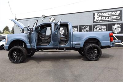 2023 Ford F-350 Platinum  LIFTED DIESEL TRUCK AZURE GREY WITH CARMELO 4X4 LOADED - Photo 36 - Gresham, OR 97030
