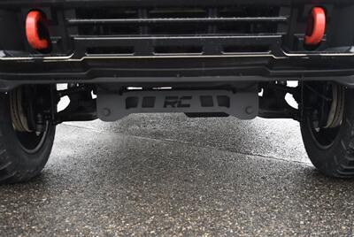 2024 GMC Sierra 3500 AT4  LIFTED DIESEL TRUCK 4X4 LOADED - Photo 10 - Gresham, OR 97030