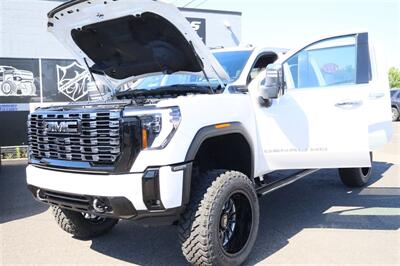 2025 GMC Sierra 3500 Denali Ultimate LIFTED DIESEL TRUCK 4X4 LOADED - Photo 28 - Gresham, OR 97030