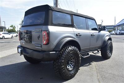 2022 Ford Bronco Wildtrak Advanced  LIFTED 37S ON 17 " RIMS LOADED - Photo 5 - Gresham, OR 97030