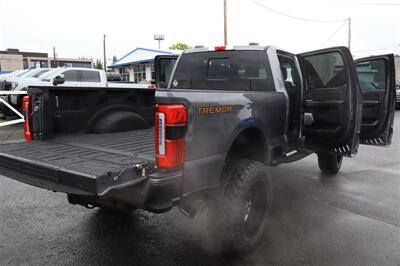 2024 Ford F-350 Platinum  LIFTED DIESEL TRUCK 4X4 LOADED - Photo 27 - Gresham, OR 97030
