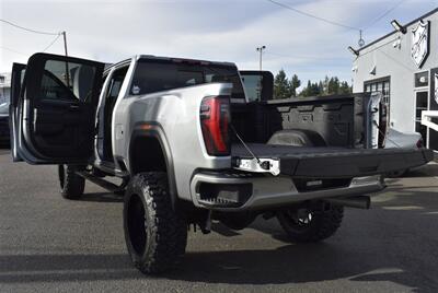 2025 GMC Sierra 3500 AT4  LIFTED DIESEL TRUCK 4X4 LOADED - Photo 34 - Gresham, OR 97030