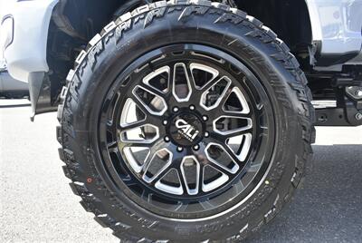 2024 Ford F-350 Platinum  LIFTED LONG BED DIESEL 4X4 LOADED - Photo 10 - Gresham, OR 97030