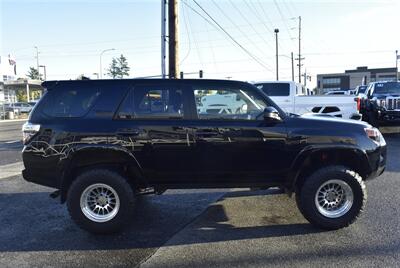 2022 Toyota 4Runner TRD Pro  LIFTED BLACK ON BLACK LOADED - Photo 6 - Gresham, OR 97030