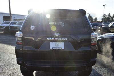 2022 Toyota 4Runner TRD Pro  LIFTED BLACK ON BLACK LOADED - Photo 4 - Gresham, OR 97030