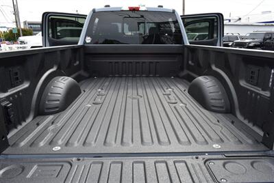 2025 Ford F-450 Super Duty Platinum  450 LIFTED DIESEL 22 " RIMS 37 " TIRES - Photo 39 - Gresham, OR 97030