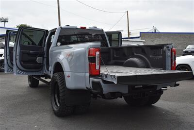 2025 Ford F-450 Super Duty Platinum  450 LIFTED DIESEL 22 " RIMS 37 " TIRES - Photo 37 - Gresham, OR 97030
